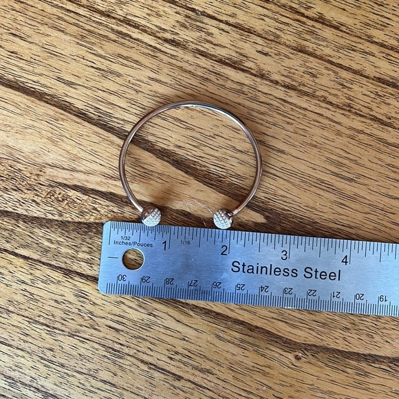 Fossil Bangle with crystal accents - Picture 6 of 11